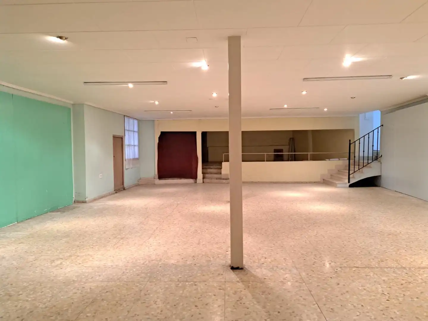 Buildings for sale in Calle Real , 38, Utiel