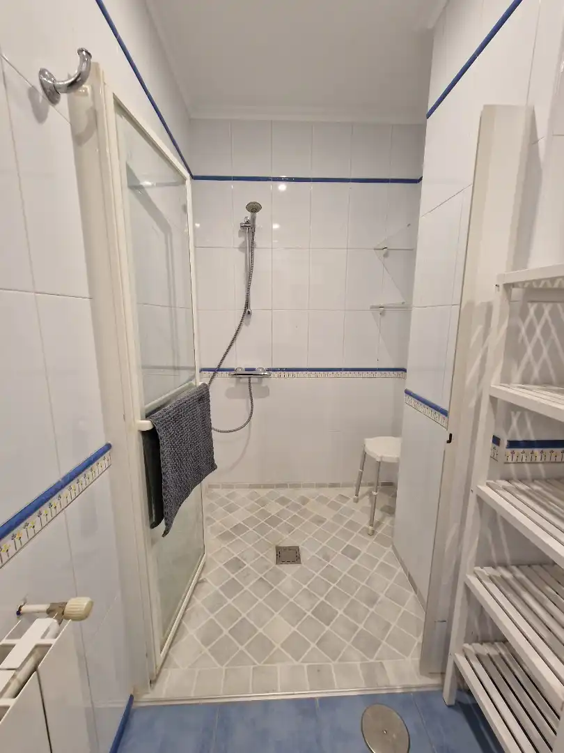 Bany de Pis de lloguer en Santander amb Calefacció, Forn i Rentadora