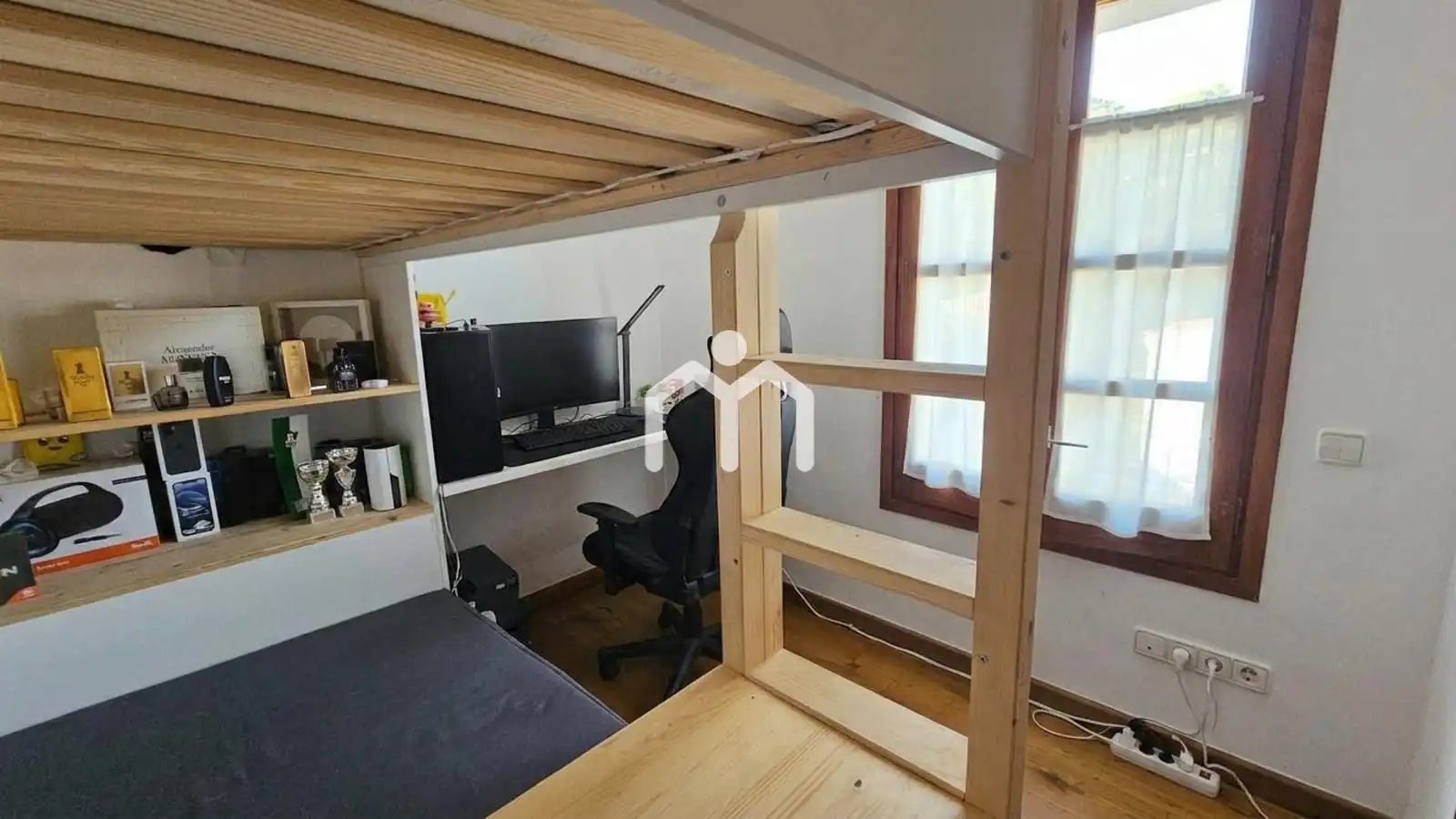 Habitación de Casa o chalet en venta en Premià de Dalt con Aire acondicionado, Calefacción y Parquet