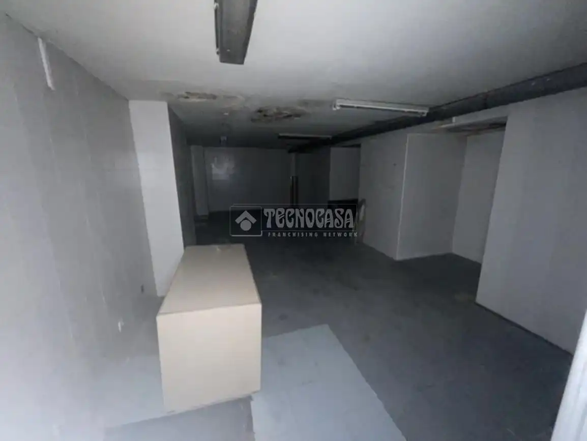 Local de lloguer en Madrid amb Aire condicionat, Calefacció i Terrassa