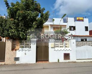 Exterior view of Single-family semi-detached for sale in Benicasim / Benicàssim  with Private garden, Terrace and Oven