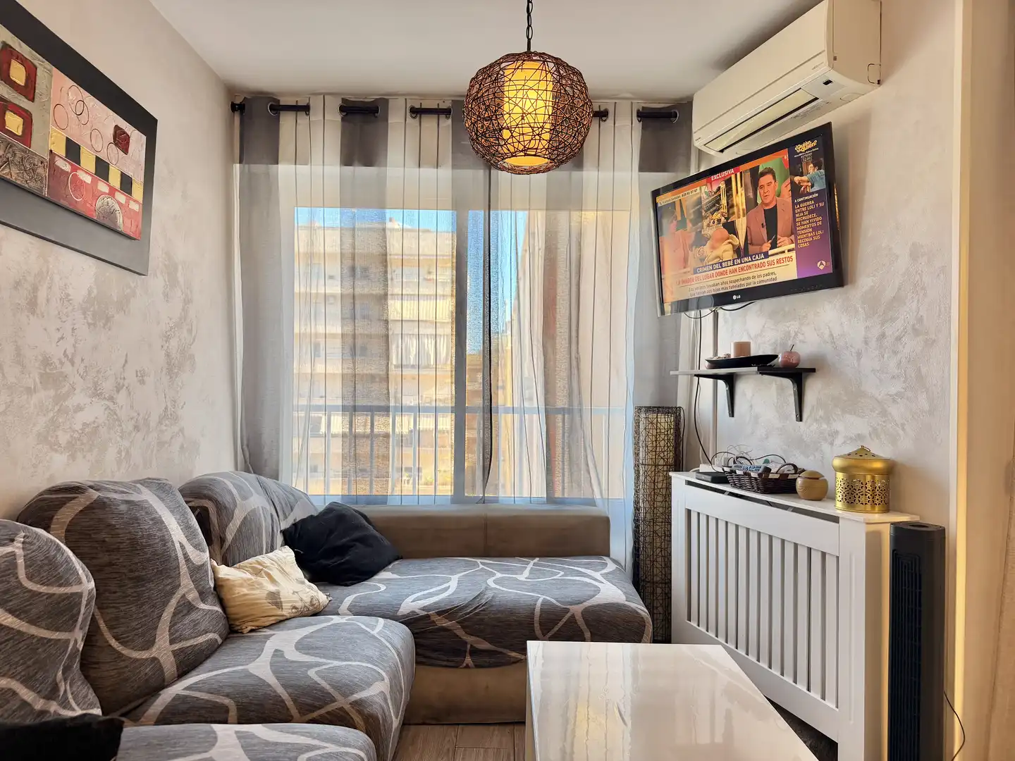 Sala de estar de Piso en venta en Vilanova i la Geltrú con Calefacción