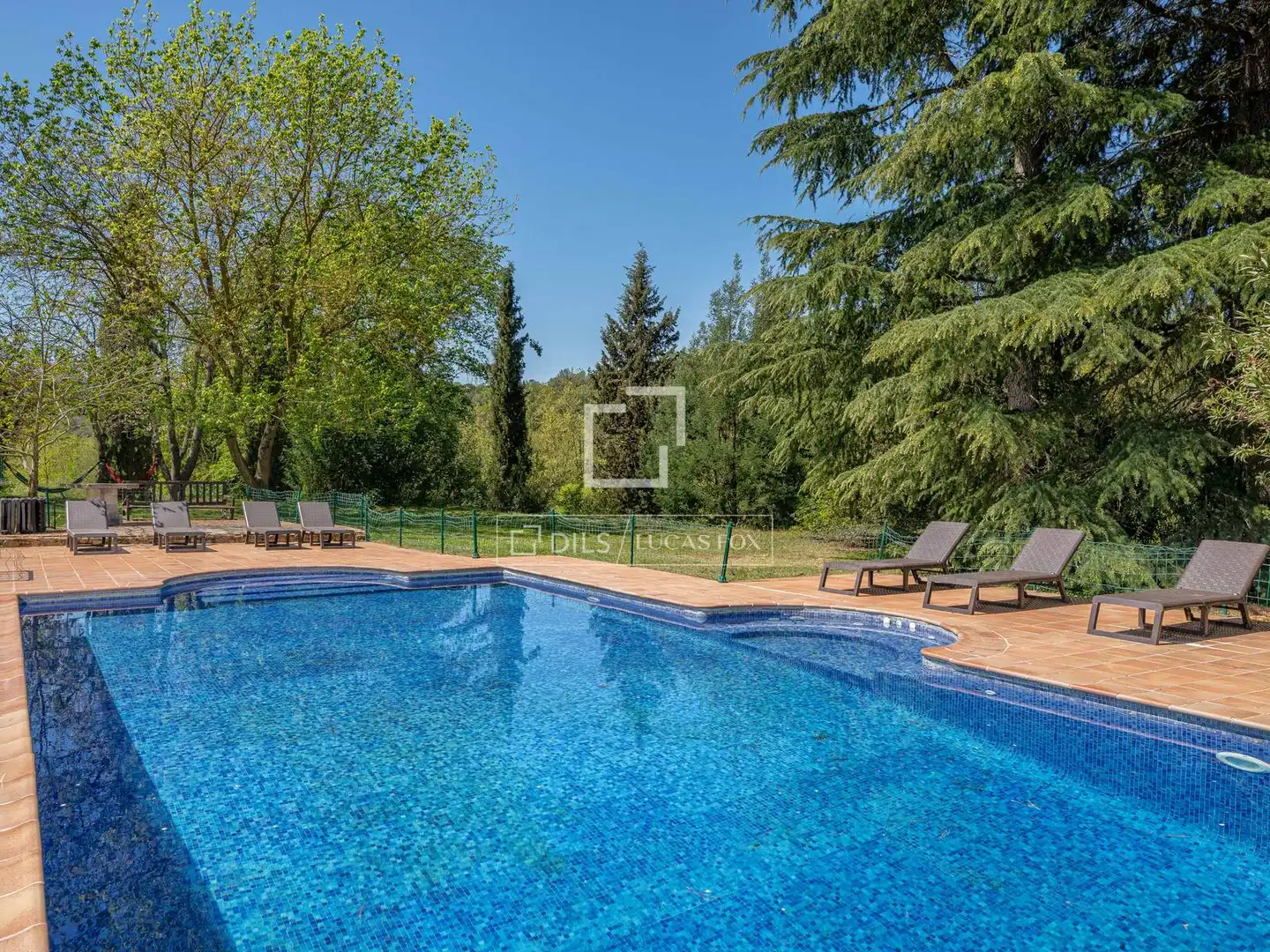 Piscina de Finca rústica en venda en Sant Martí Vell amb Calefacció, Jardí privat i Traster