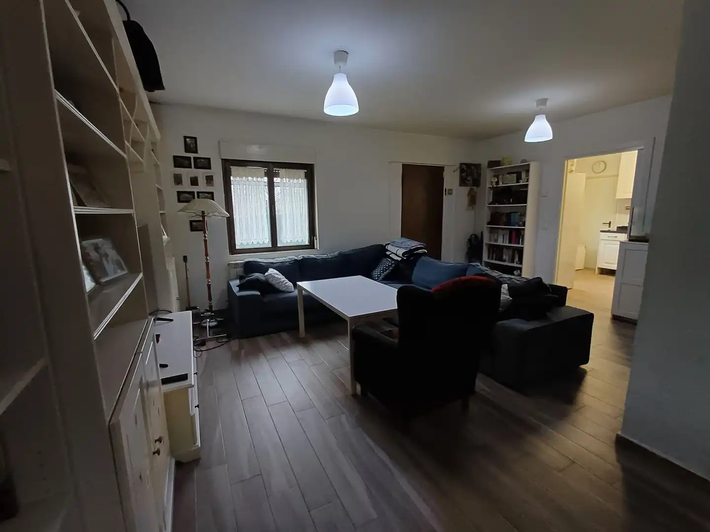 Sala d'estar de Casa o xalet en venda en Siero amb Calefacció, Traster i Piscina