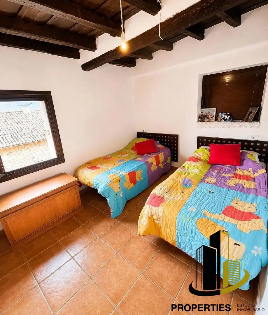 Dormitori de Casa o xalet en venda en Miranda del Castañar