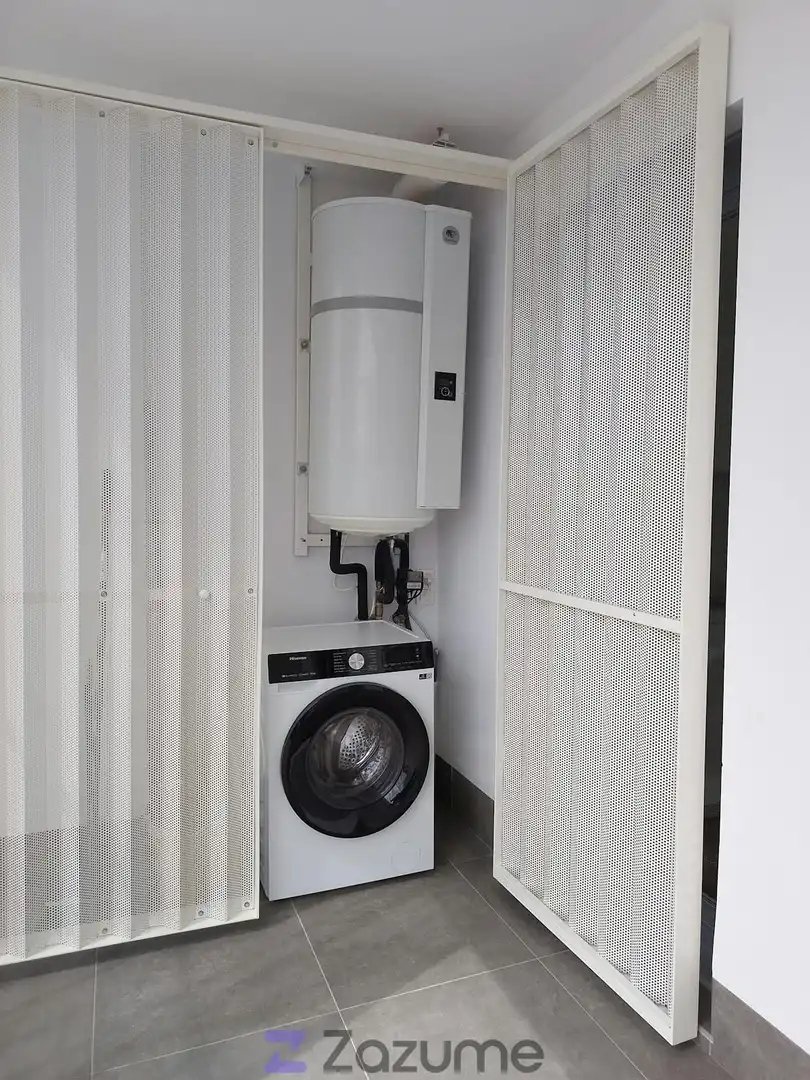 Badezimmer von Wohnung zur Miete in Dos Hermanas mit Klimaanlage, Heizung und Privatgarten