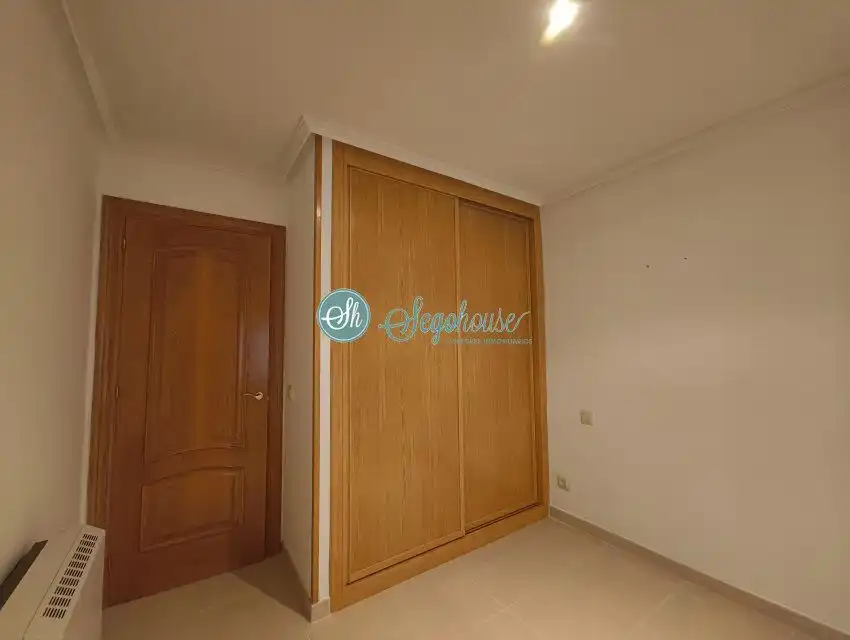 Habitación de Piso en venta en Segovia con Aire acondicionado y Calefacción
