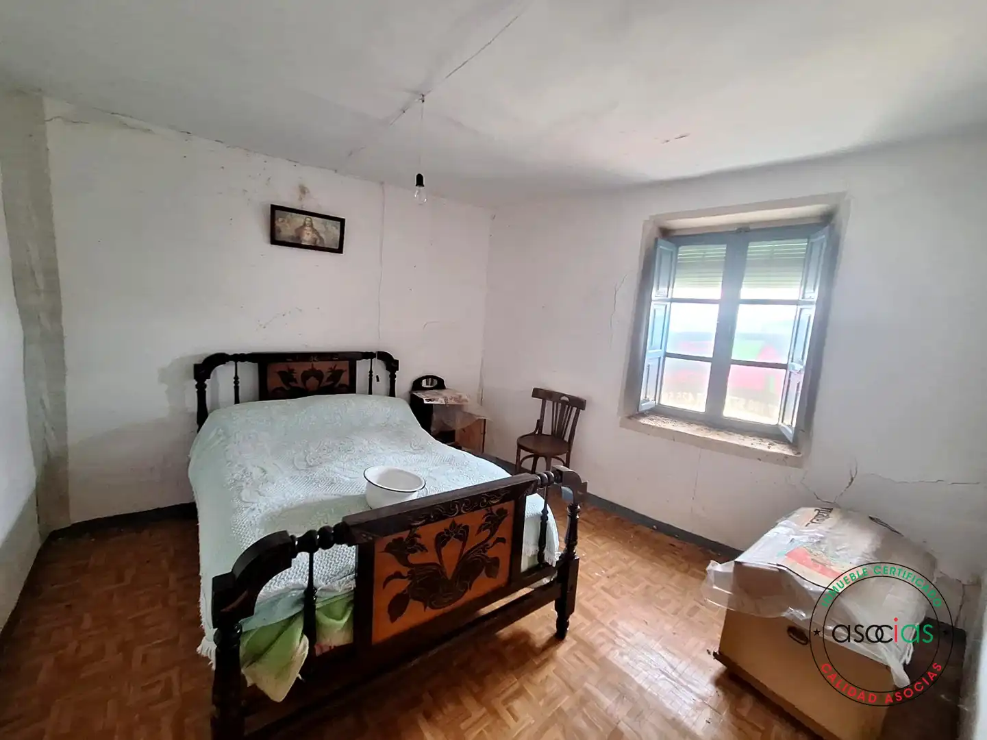 Dormitori de Casa o xalet en venda en Santa Colomba de Curueño amb Jardí privat