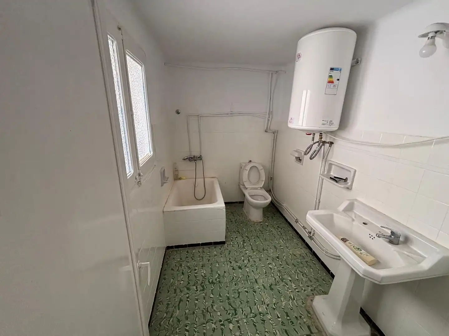 Bathroom of Country homes for rent in Algerri