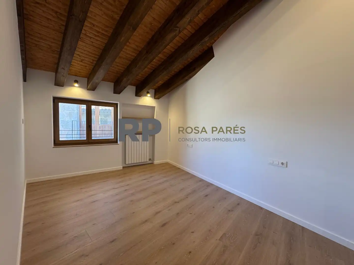 Flat for rent in Centelles  with Heating