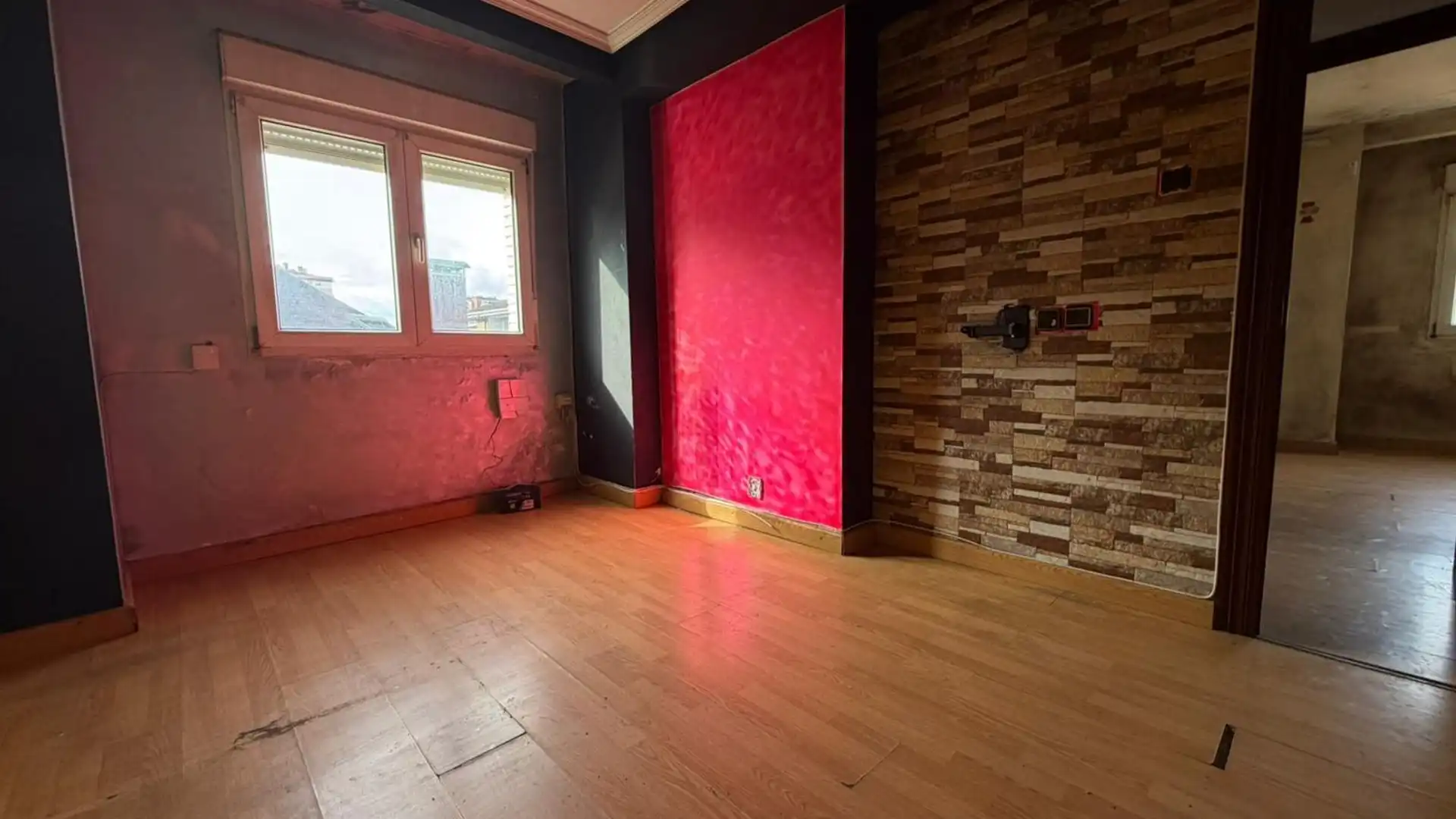 Dormitori de Pis en venda en Gijón  amb Piscina