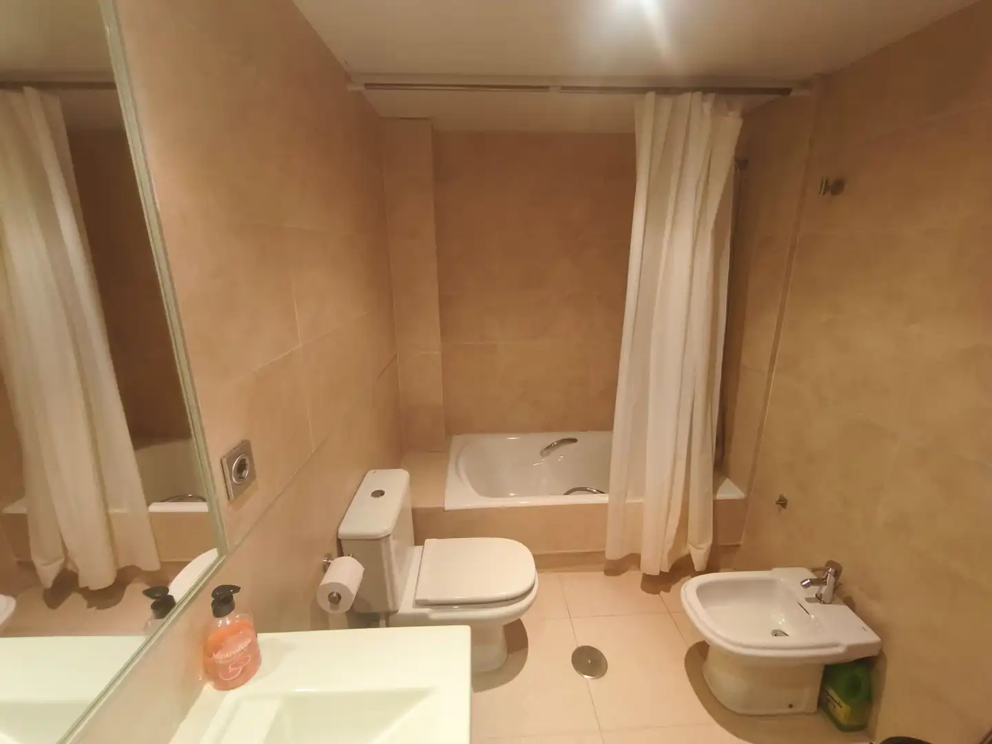 Badezimmer von Wohnung zur Miete in Atarfe mit Abstellraum
