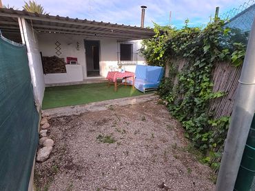 House with garden to rent in Alzabares