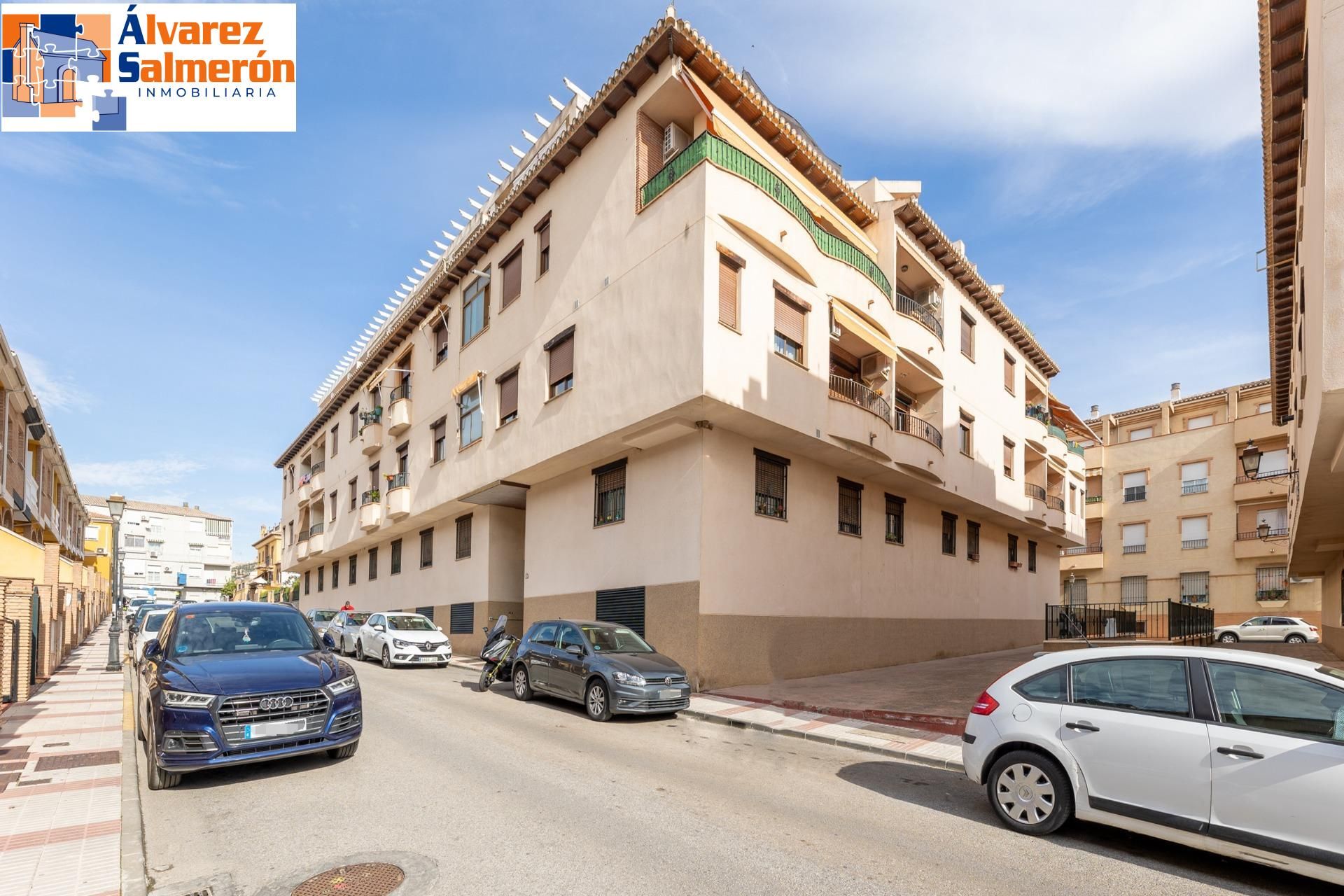 Exterior view of Flat for sale in Atarfe  with Air Conditioner, Heating and Storage room