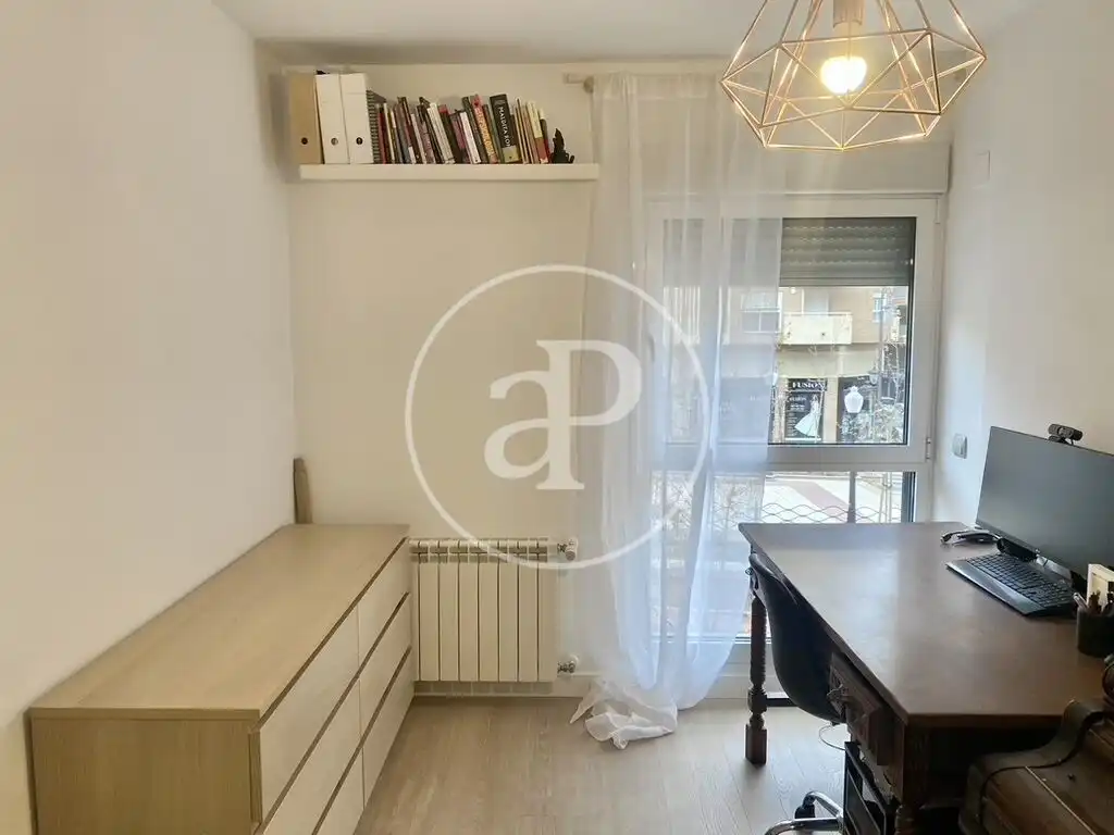 Habitación de Piso en venta en Alicante / Alacant con Aire acondicionado, Calefacción y Terraza