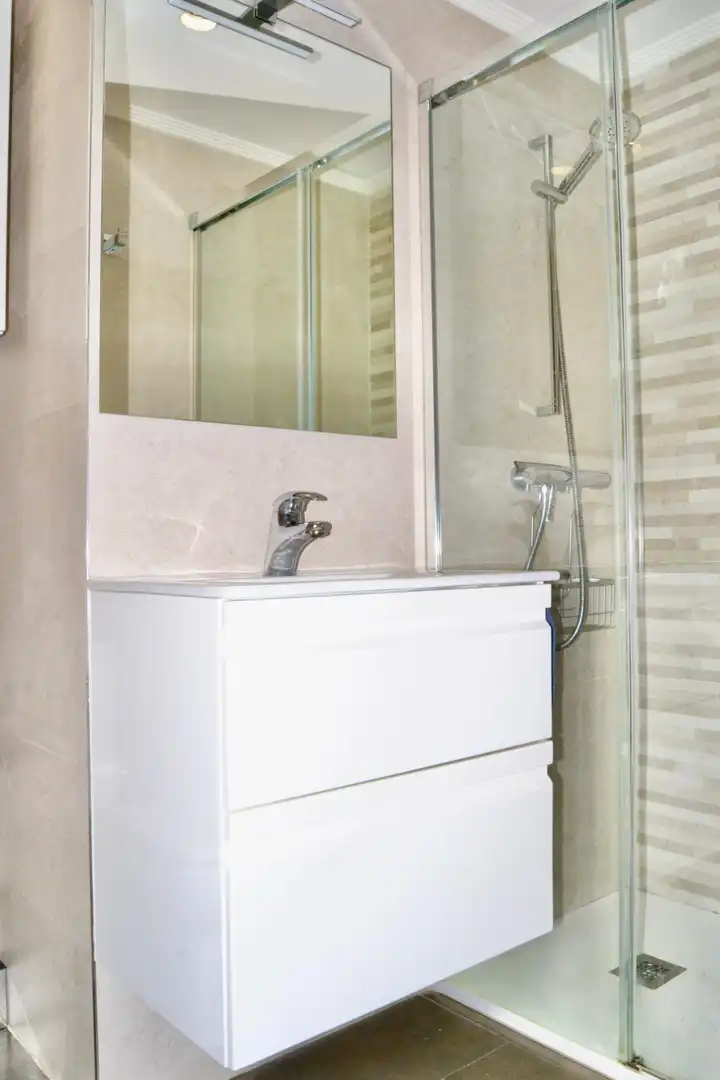 Baño de Piso en venta en  Pamplona / Iruña con Aire acondicionado, Calefacción y Parquet