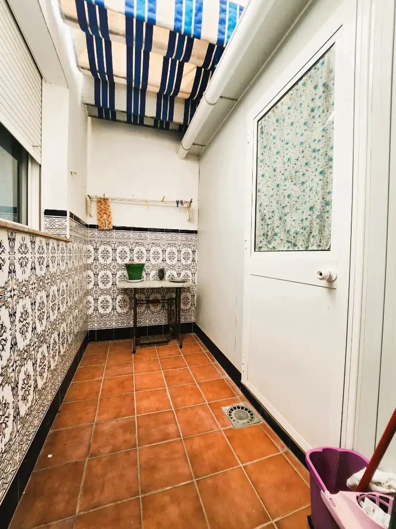 Bathroom of Detached homes for sale in Alcalá de Guadaira  with Air Conditioner, Terrace and Storage room