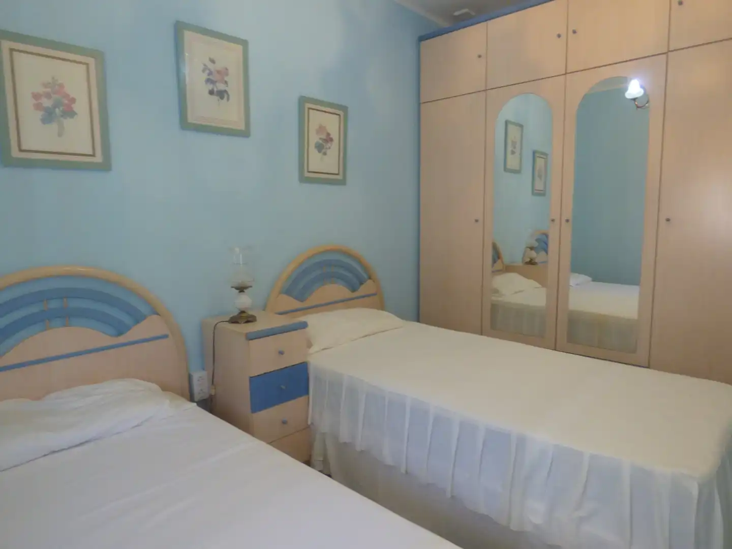 Habitación de Piso en venta en Cádiz con Alarma