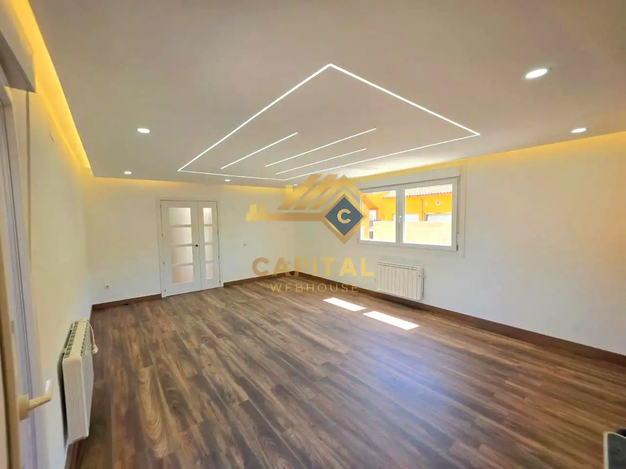 Sala d'estar de Casa adosada en venda en Magán amb Calefacció, Parquet i Terrassa