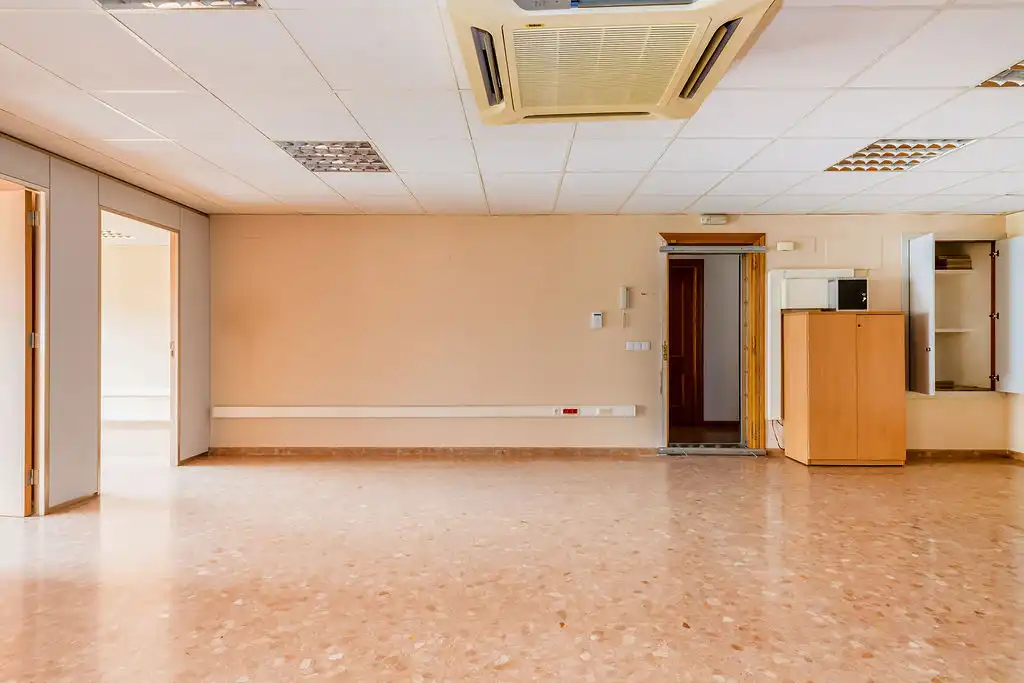 Local comercial en venda a Avinguda França, imagen 2