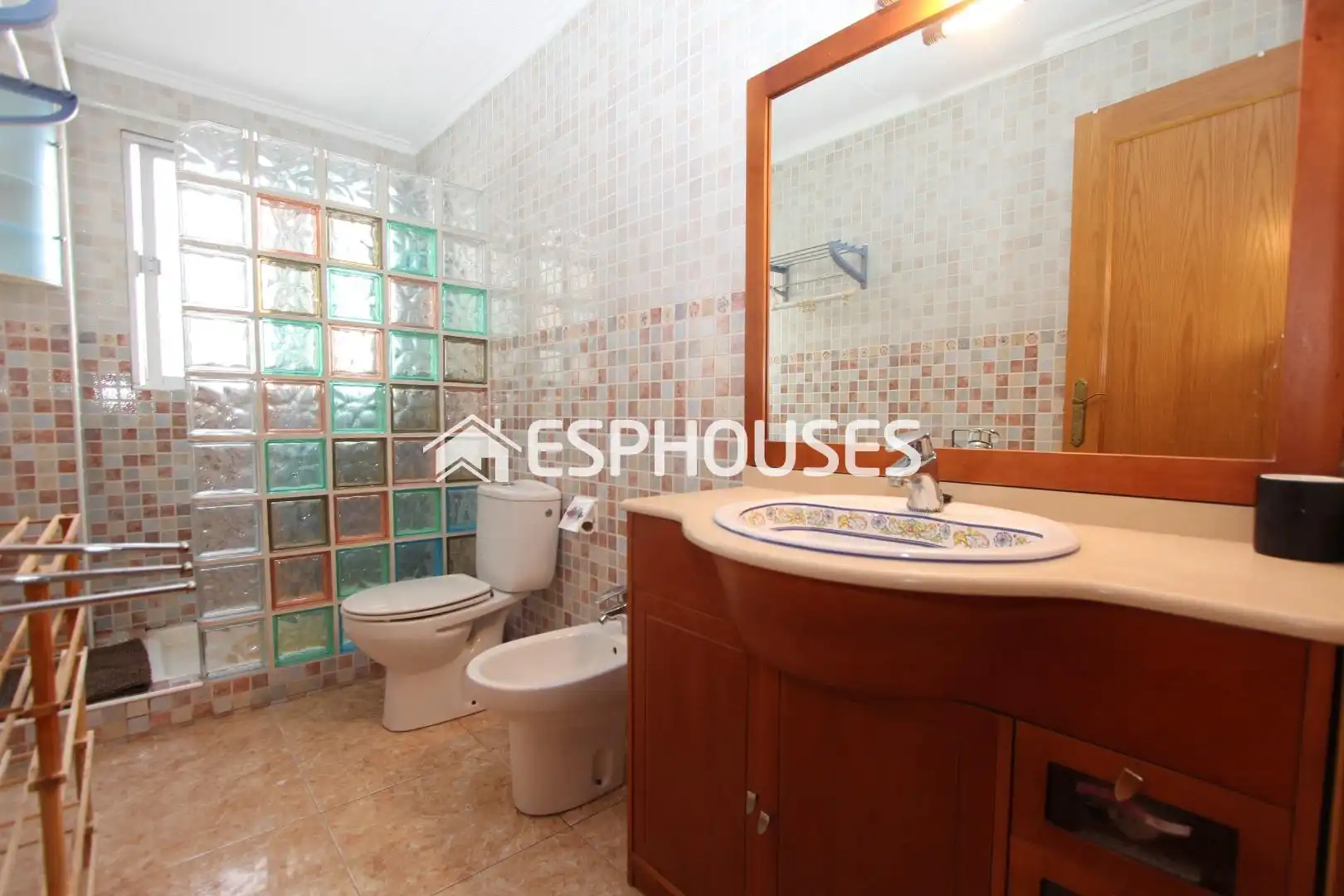Badezimmer von Wohnung zum Verkauf in Guardamar del Segura mit Klimaanlage, Terrasse und Möbliert