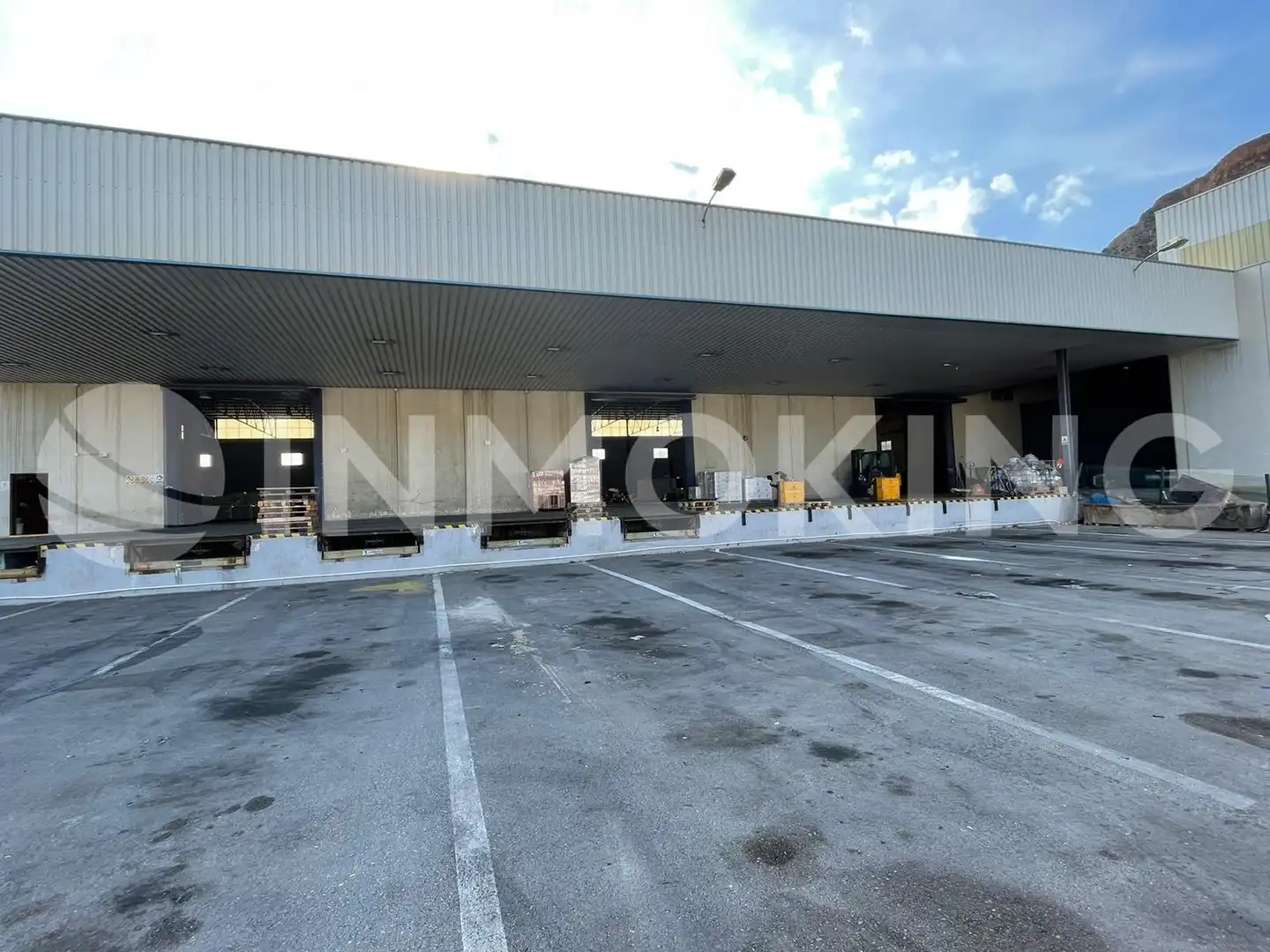 Außenansicht von Fabrikhallen zum Verkauf in Murcia