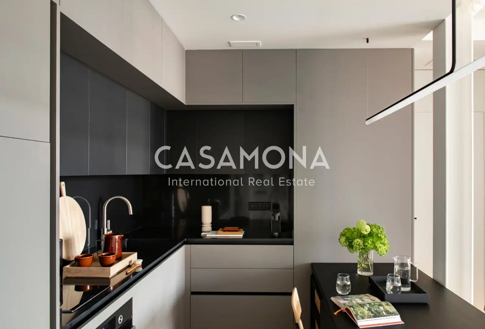 Cuina de Apartament de lloguer en Barcelona amb Terrassa, Moblat i Internet