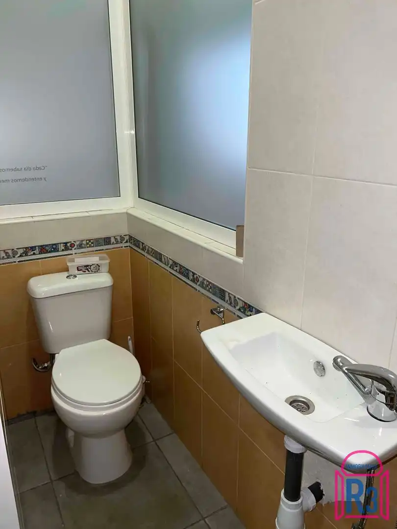 Badezimmer von Geschaftsraum zur Miete in León Capital 