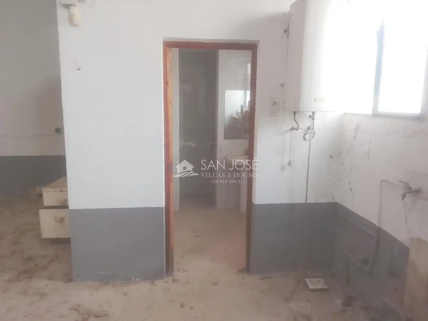 Nave industrial en venta en Caudete