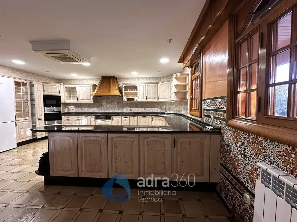 Kitchen of Houses for sale in Lardero  with Air Conditioner, Heating and Private garden