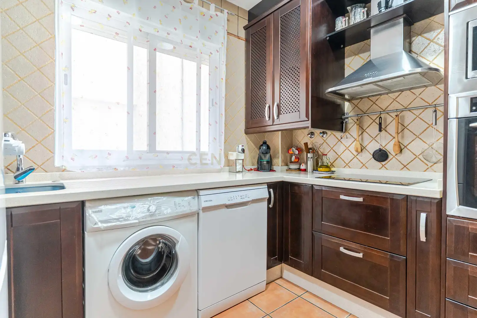 Cuina de Apartament en venda en Salobreña amb Aire condicionat, Traster i Forn