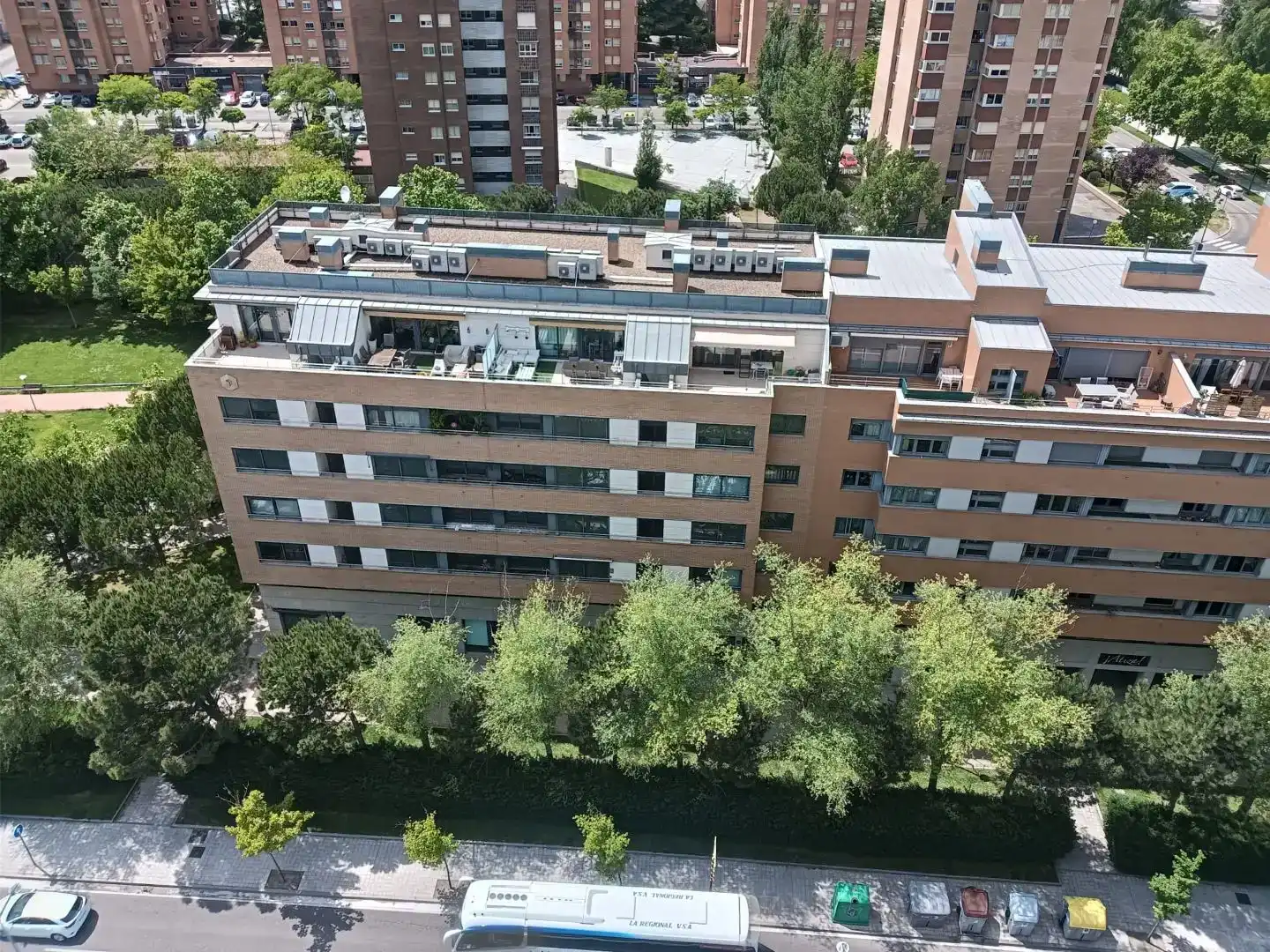 Vista exterior de Pis en venda en Valladolid amb Aire condicionat, Jardí privat i Parquet