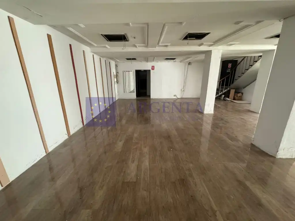 Locale commerciale in affitto a Avenida Hernan Cortes, imagen 7