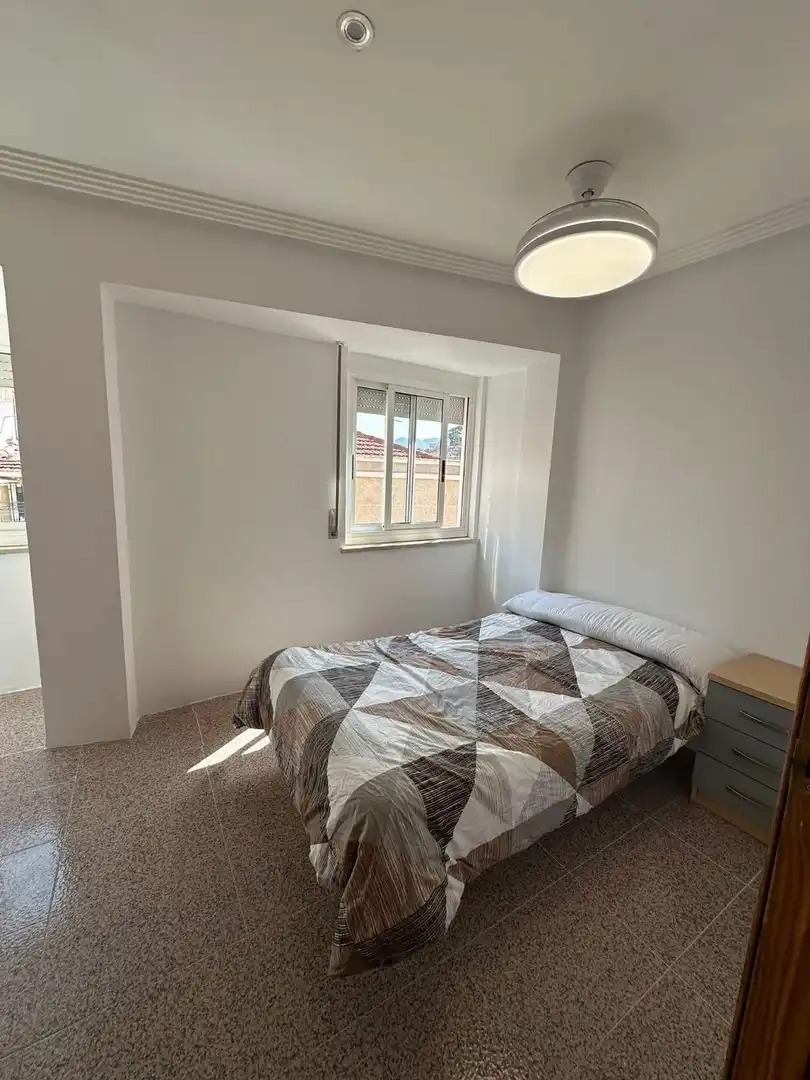 Habitación de Piso de alquiler en Elda con Amueblado