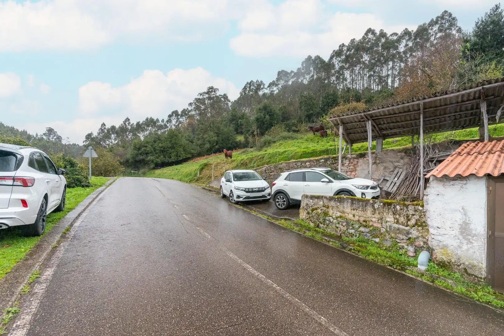 Aparcament de Casa o xalet en venda en Soto del Barco amb Calefacció, Jardí privat i Terrassa