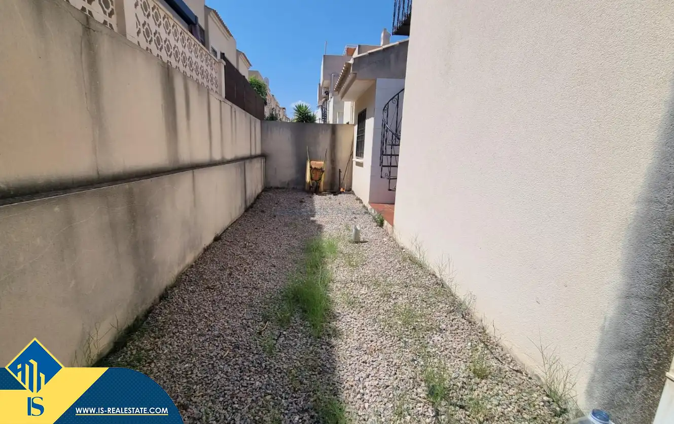 Jardín de Casa adosada en venta en Guardamar del Segura con Aire acondicionado, Calefacción y Terraza