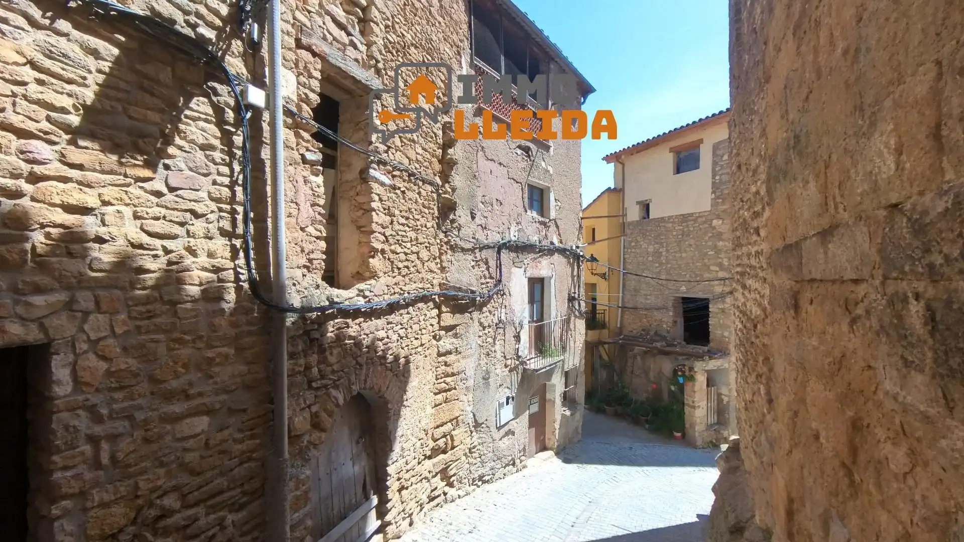 Maison mitoyenne à vendre à Carrer SANT VICENÇ 11