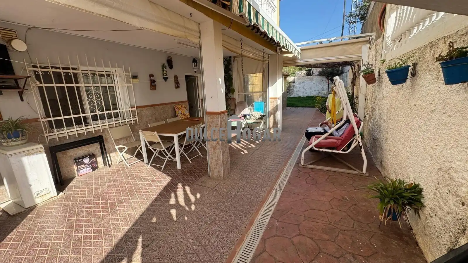 Vista exterior de Casa o chalet en venta en Rincón de la Victoria con Aire acondicionado, Jardín privado y Terraza