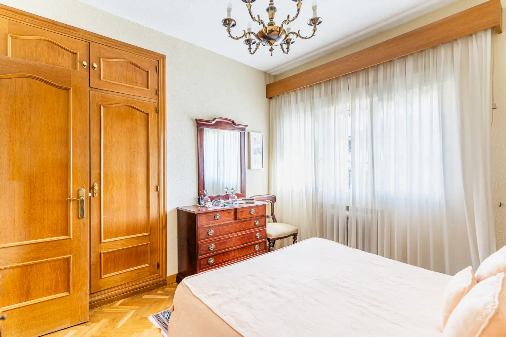 Bedroom of Houses for sale in Las Rozas de Madrid  with Air Conditioner, Heating and Private garden