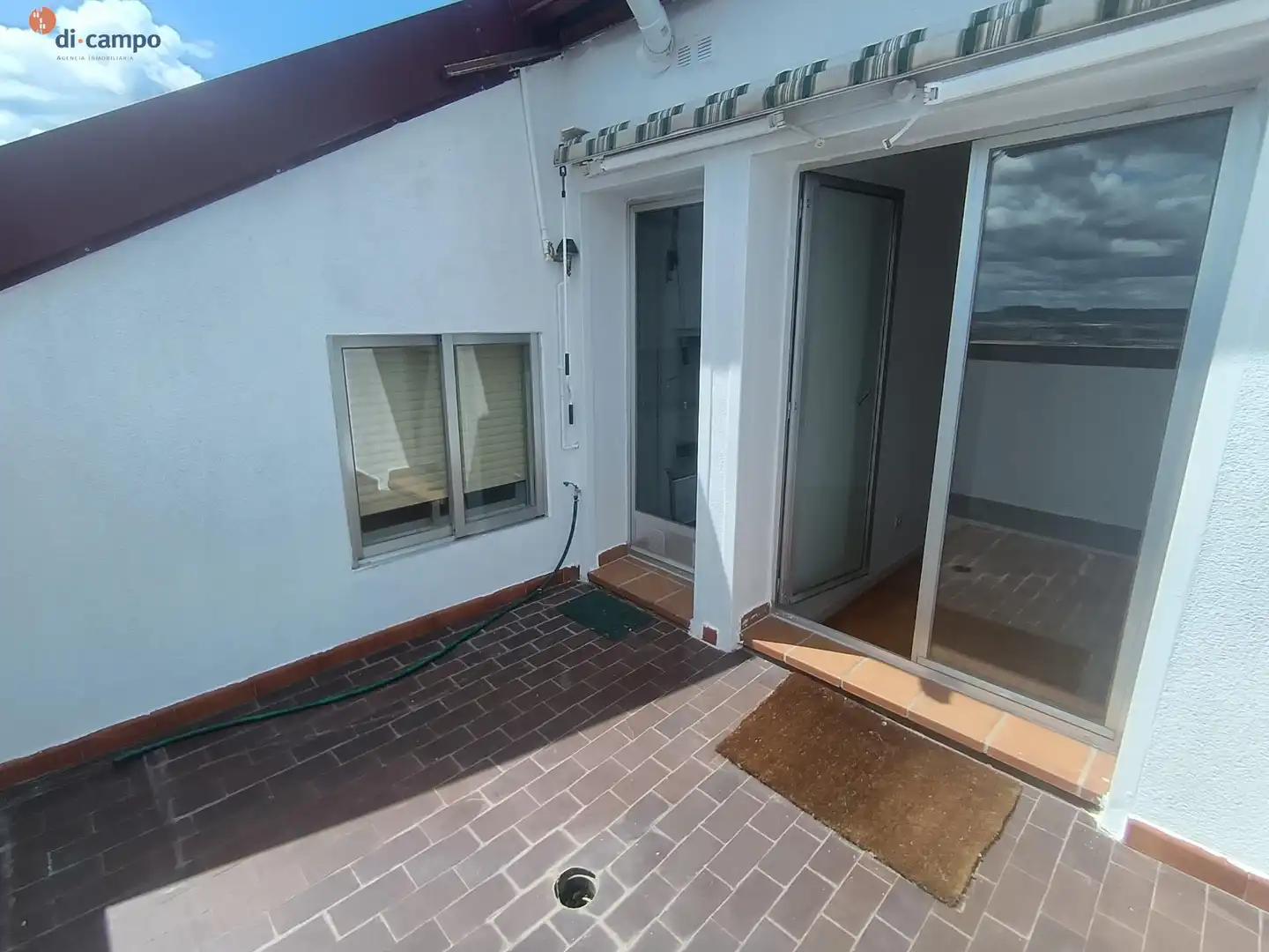 Balcony of Attic for rent in Valladolid  with Heating, Terrace and Storage room