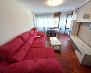 Living room of Flat to rent in Castro-Urdiales  with Heating, Furnished and Balcony