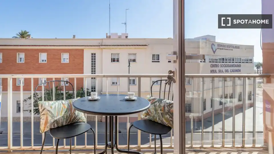 Fotografía del inmueble reportado: 2.400 €/mes — El Cabanyal – El Canyamelar, Valencia