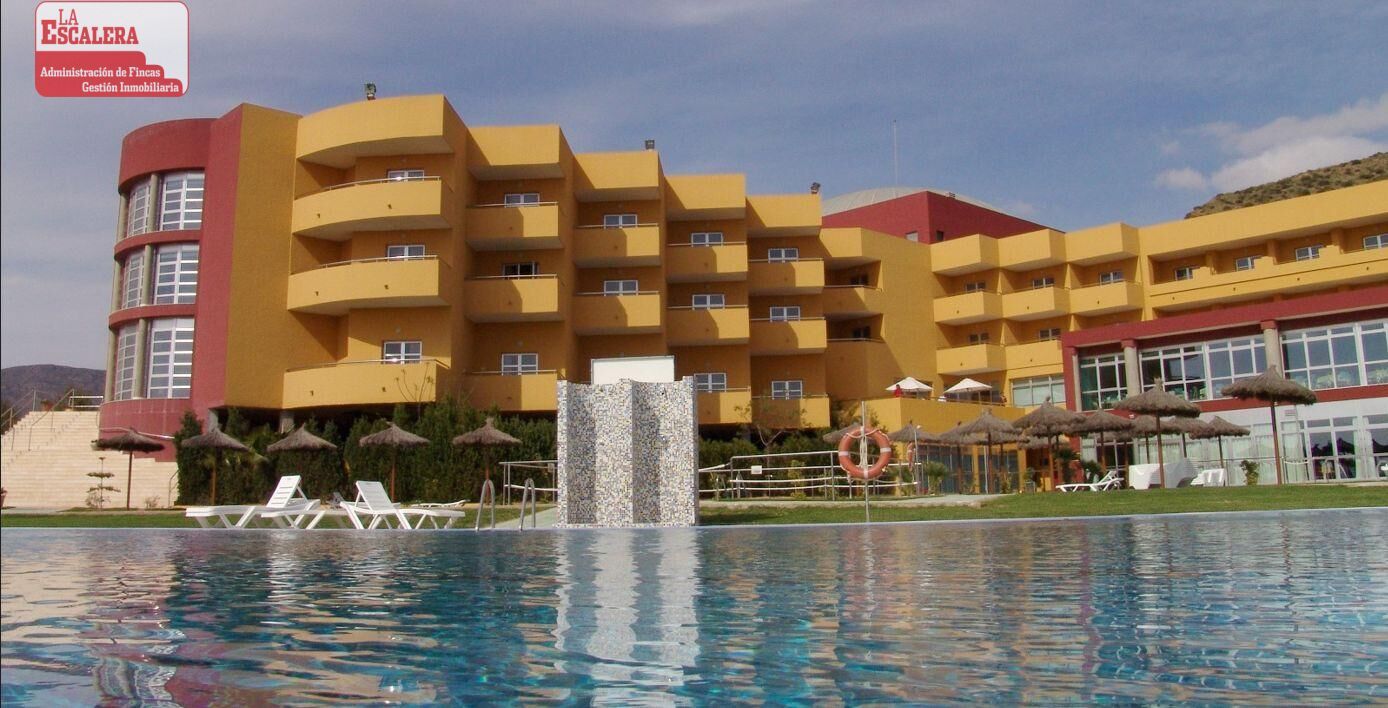 Piscina de Edificio en venta en Cartagena