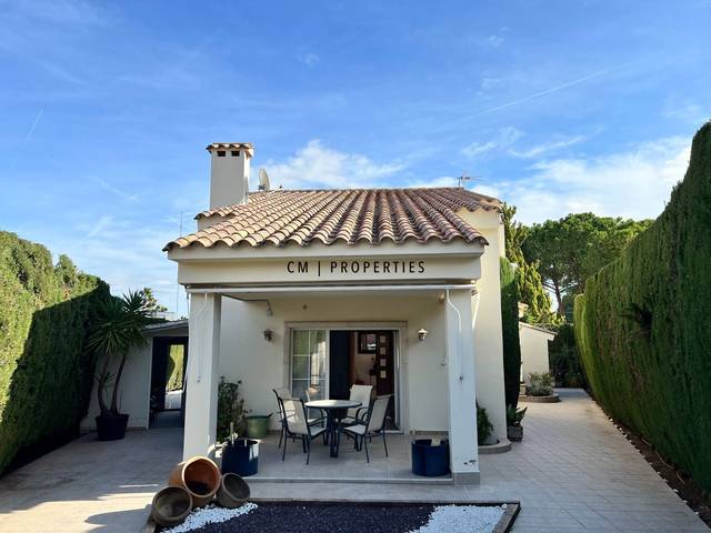 Casa-chalet en Alquiler en CALLE 231, 45 en La Cañada