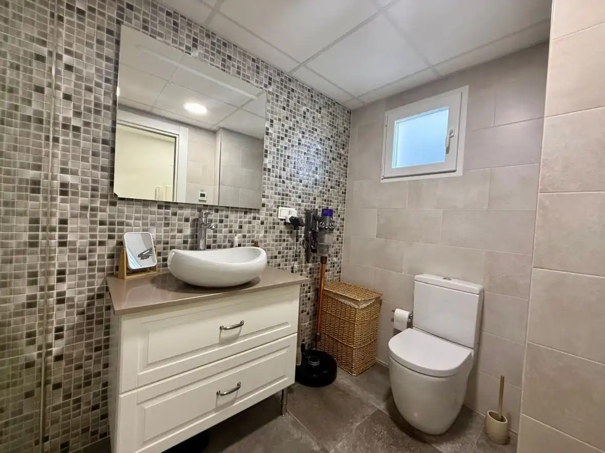 Bany de Apartament en venda en Santa Pola amb Calefacció, Terrassa i Piscina
