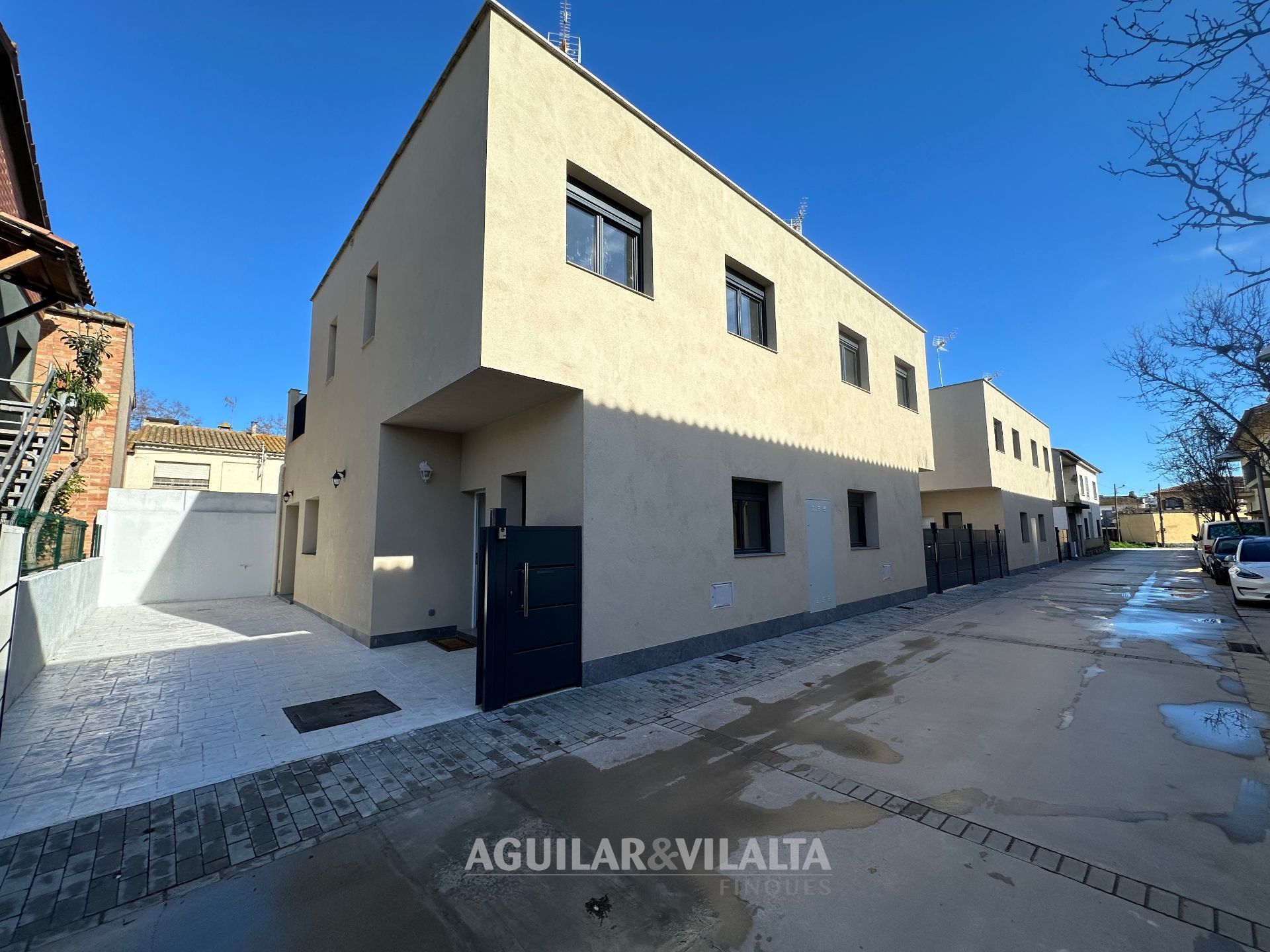 Vista exterior de Casa adosada en venda en Santa Eulàlia de Ronçana amb Aire condicionat, Calefacció i Terrassa