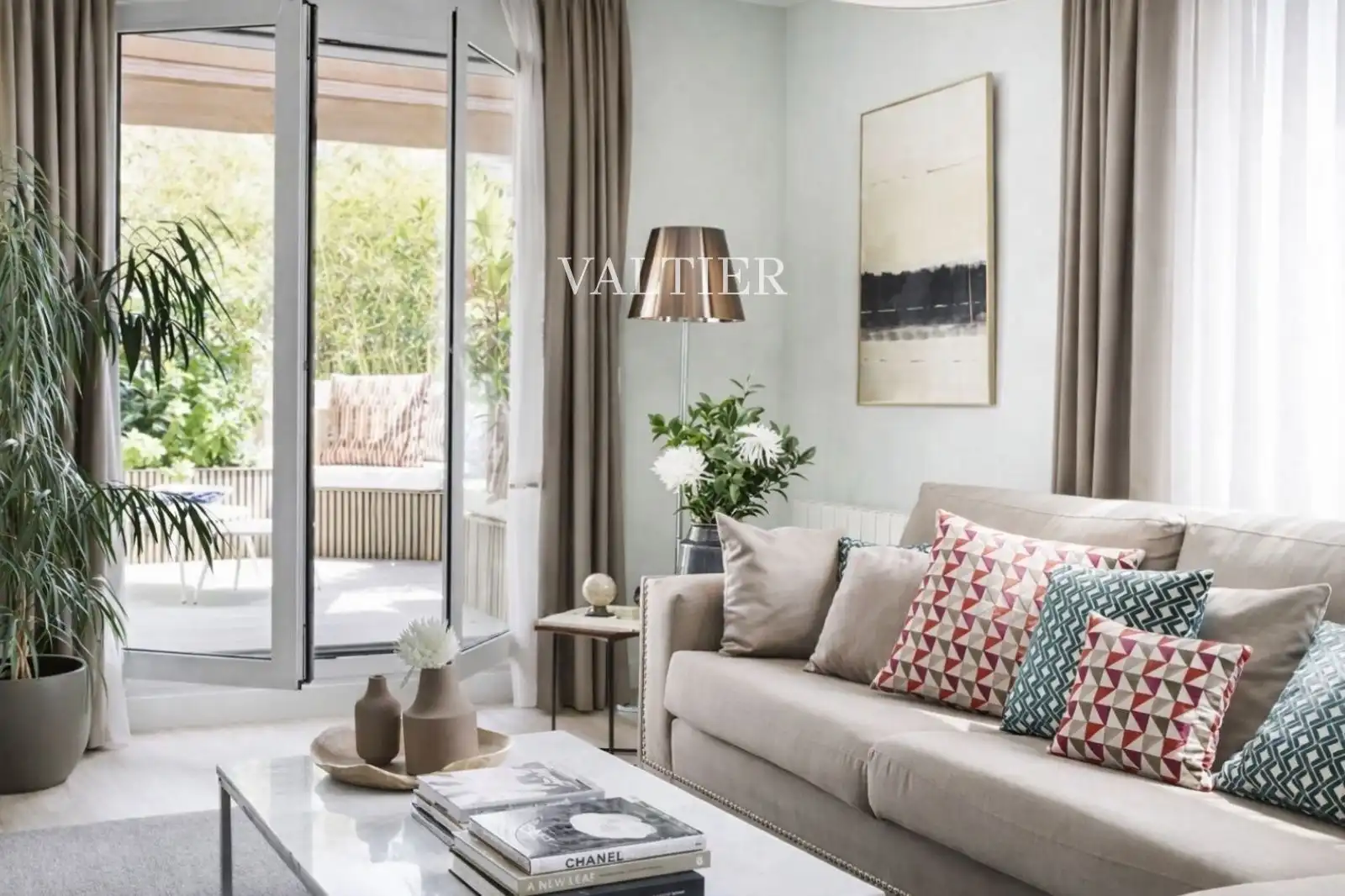 Living room of Attic for sale in Madrid  with Terrace