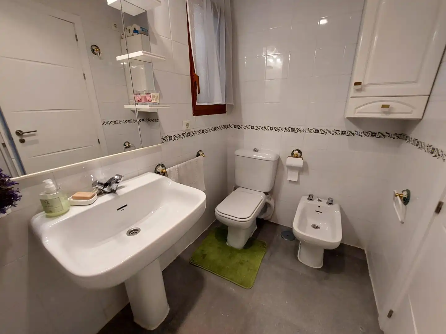 Bathroom of Flat for rent in Alicante / Alacant  with Air Conditioner and Furnished
