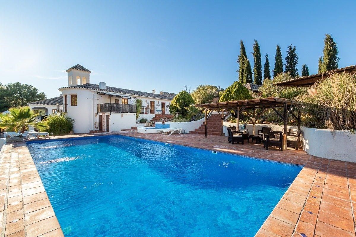 Jardí de Casa o xalet en venda en Alcaudete amb Aire condicionat, Jardí privat i Terrassa