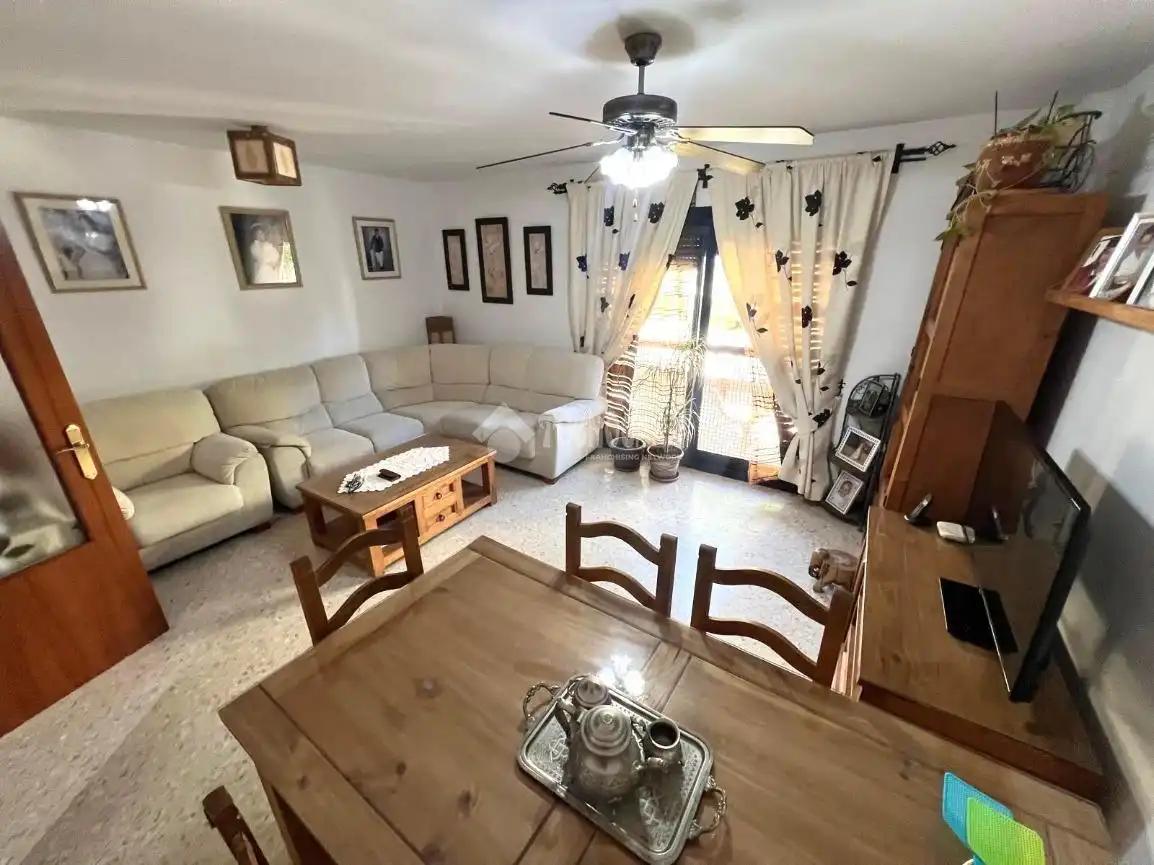 Sala d'estar de Pis en venda en Estepona